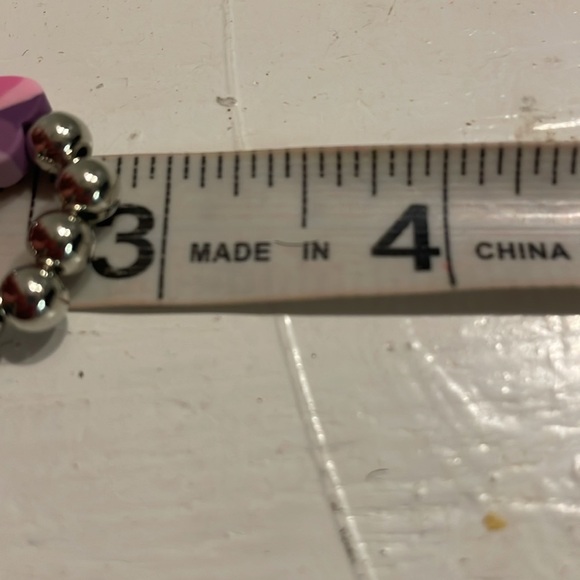 7” beaded stackable stretch bracelet with 23 silver beads & 4 heart shaped beads - Picture 12 of 13